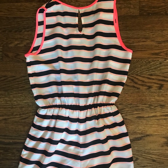 Romper - Picture 2 of 3